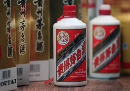 十堰茅台酒回收十堰市场风云突变：昔日“液体黄金”现价跌回收难
