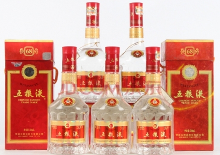 国窖1573和五粮液千元级别白酒哪个更好喝？十堰回收行情价格多少钱？