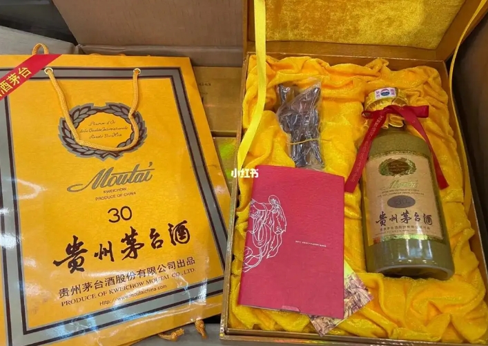 十堰茅台30年与存放三十年老茅台酒质有什么区别？哪个回收价格更高？