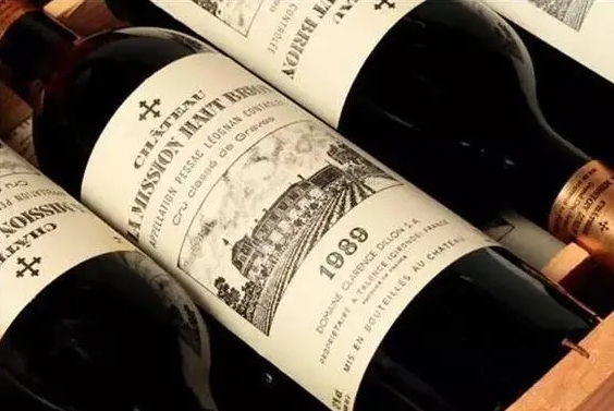 十堰世界顶级红酒瑰宝：美讯酒庄干红葡萄酒的传奇之旅