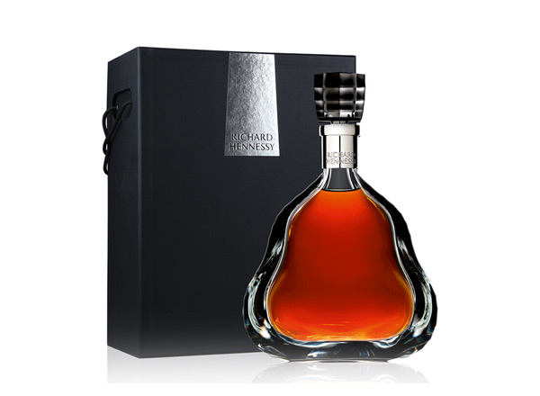 十堰收购轩尼诗李察XO回收Hennessy洋酒干邑白兰地700ml