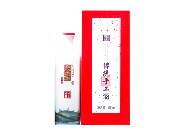 十堰抱龙山牌大禹黄酒回收大禹二十年陈酿手工冬酿20年传统手工酒